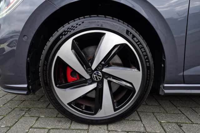 Volkswagen Polo (2024) thumbnail 3