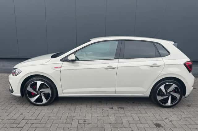 Volkswagen Polo (2024) thumbnail 2