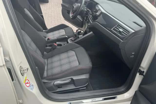Volkswagen Polo (2024) thumbnail 6