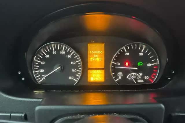 Mercedes-Benz Sprinter (2013) thumbnail 5