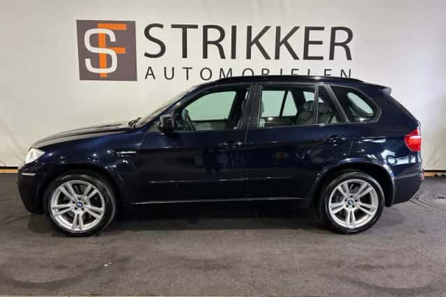 BMW X5 (2010) thumbnail 2