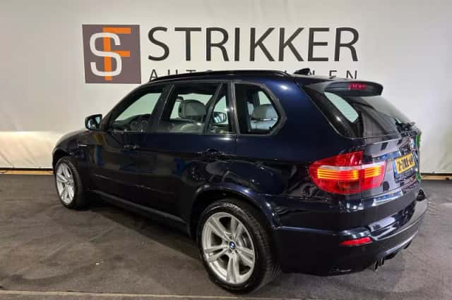 BMW X5 (2010) thumbnail 3