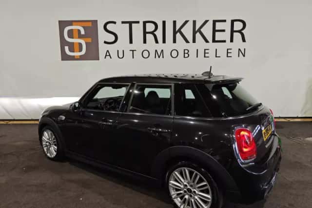 MINI Cooper S (2014) thumbnail 3