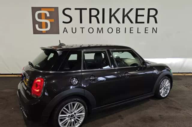 MINI Cooper S (2014) thumbnail 5