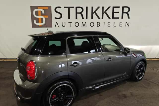 MINI Countryman (2014) thumbnail 5