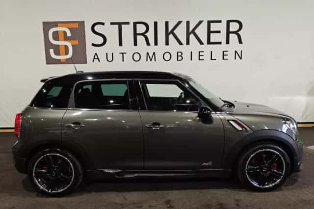 MINI Countryman (2014) thumbnail 6