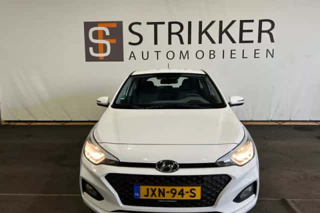 Hyundai i20 (2019) thumbnail 3