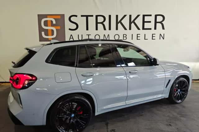 BMW X3 (2022) thumbnail 4