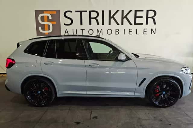 BMW X3 (2022) thumbnail 5