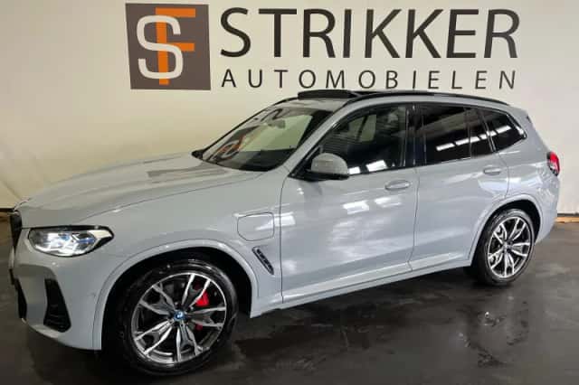 BMW X3 (2022) thumbnail 1