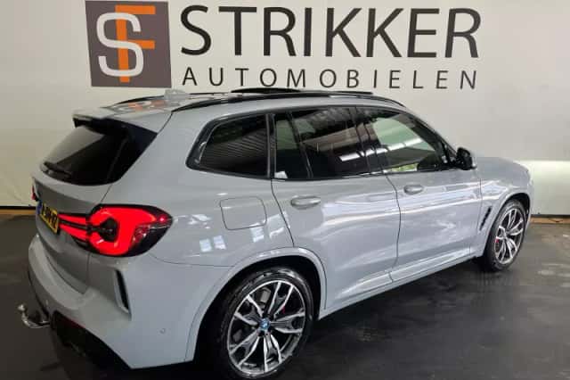 BMW X3 (2022) thumbnail 4