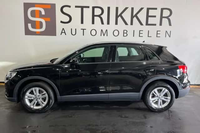 Audi Q3 (2019) thumbnail 6