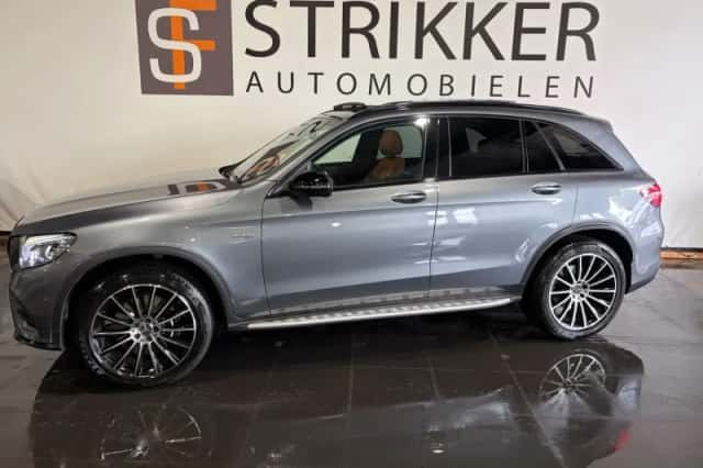 Mercedes-Benz GLC-Klasse (2017) thumbnail 1