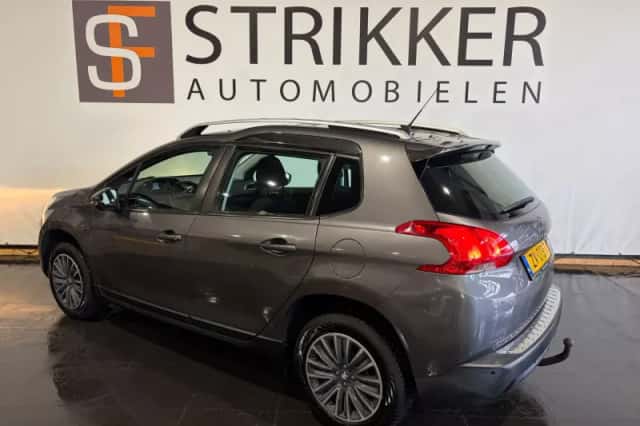 Peugeot 2008 (2016) thumbnail 5