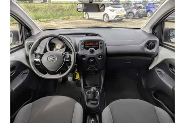 Toyota Aygo (2020) thumbnail 3