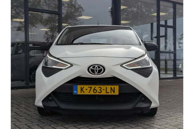 Toyota Aygo (2020) thumbnail 6