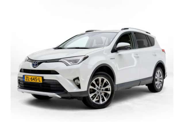 Toyota RAV4 (2016) thumbnail 1