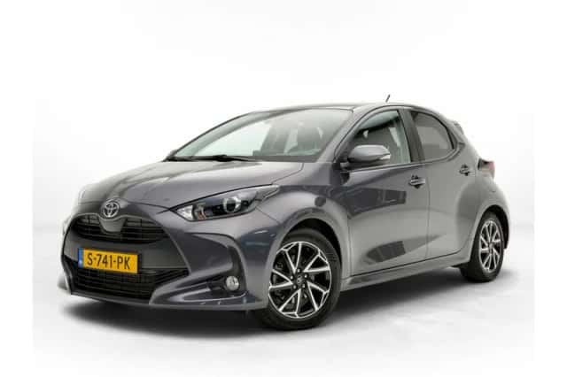 Toyota Yaris (2022) thumbnail 1