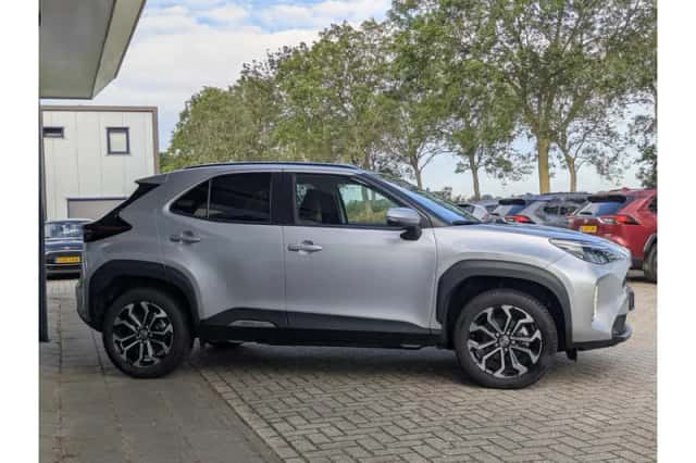 Toyota Yaris Cross (2025) thumbnail 4