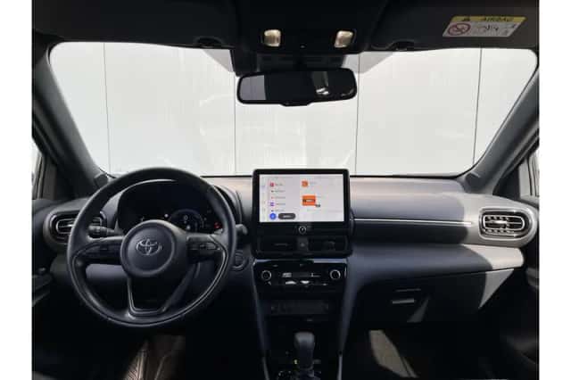 Toyota Yaris Cross (2025) thumbnail 2