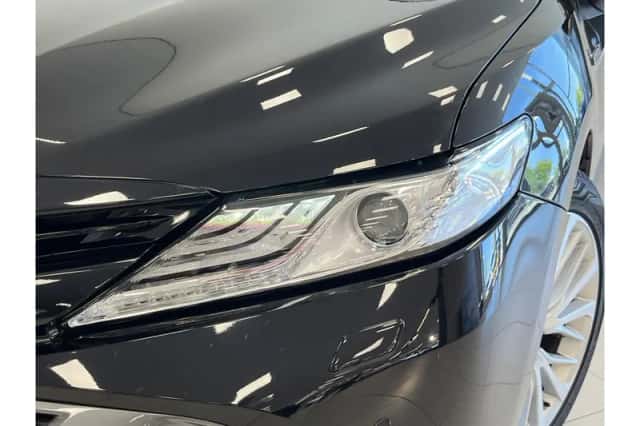 Toyota Camry (2020) thumbnail 4