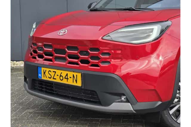 Toyota Yaris Cross (2026) thumbnail 3