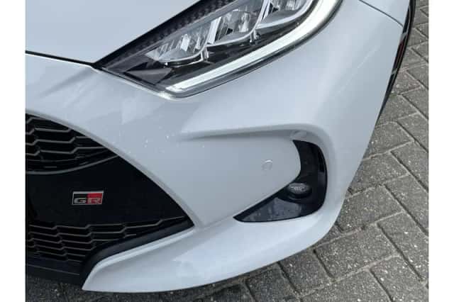 Toyota Yaris (2024) thumbnail 5