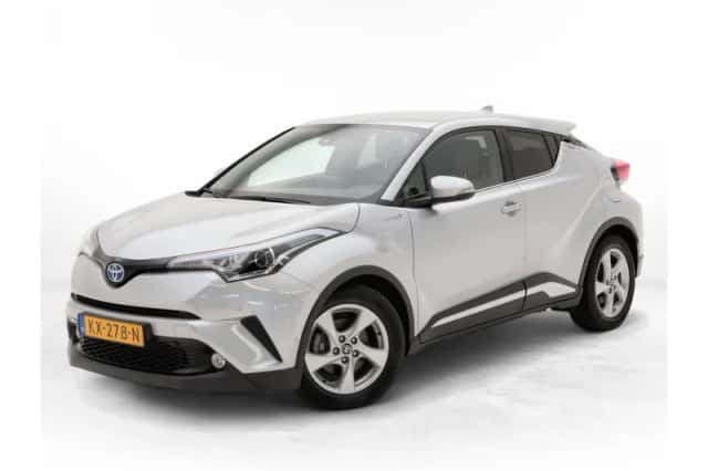 Toyota C-HR (2016) thumbnail 1