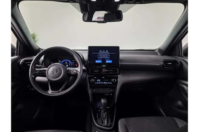 Toyota Yaris Cross (2025) thumbnail 2