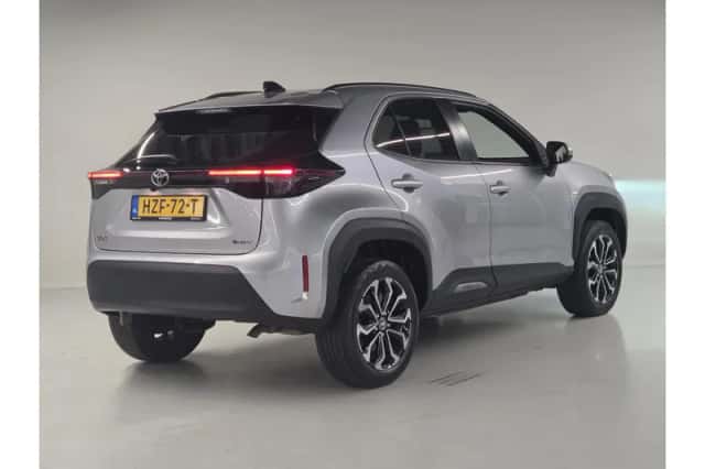 Toyota Yaris Cross (2025) thumbnail 3