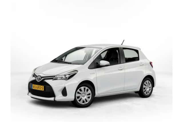 Toyota Yaris (2016) thumbnail 1