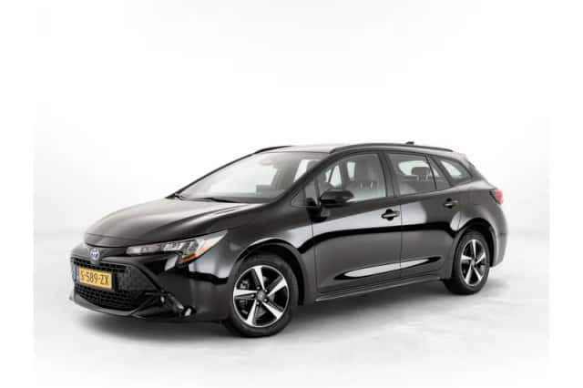 Toyota Corolla (2023) thumbnail 1