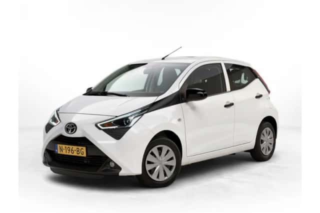 Toyota Aygo (2021) thumbnail 1