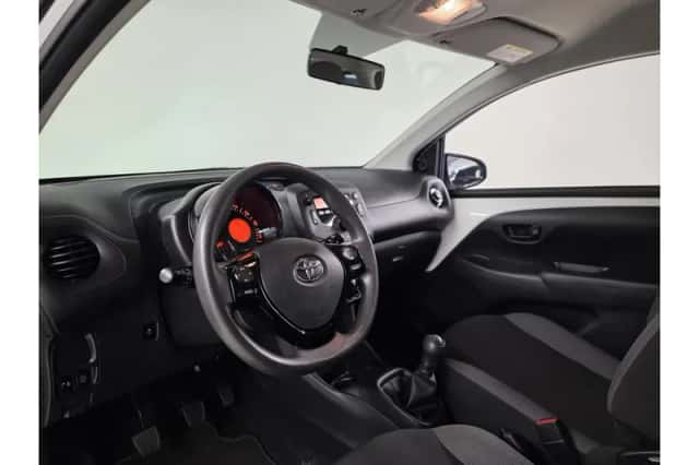 Toyota Aygo (2021) thumbnail 4