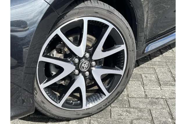 Toyota Yaris (2022) thumbnail 6