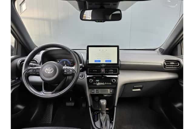 Toyota Yaris Cross (2025) thumbnail 2