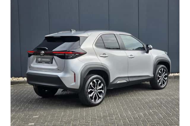 Toyota Yaris Cross (2025) thumbnail 3