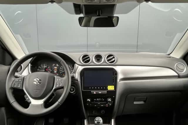 Suzuki Vitara (2026) thumbnail 3
