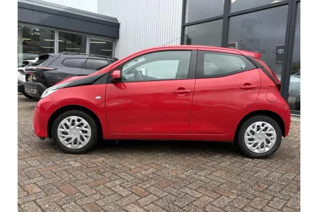 Toyota Aygo (2019) thumbnail 3