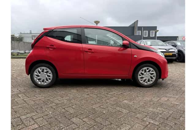 Toyota Aygo (2019) thumbnail 5