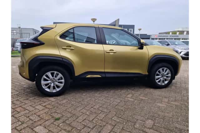 Toyota Yaris Cross (2022) thumbnail 4