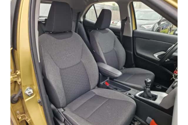 Toyota Yaris Cross (2022) thumbnail 5