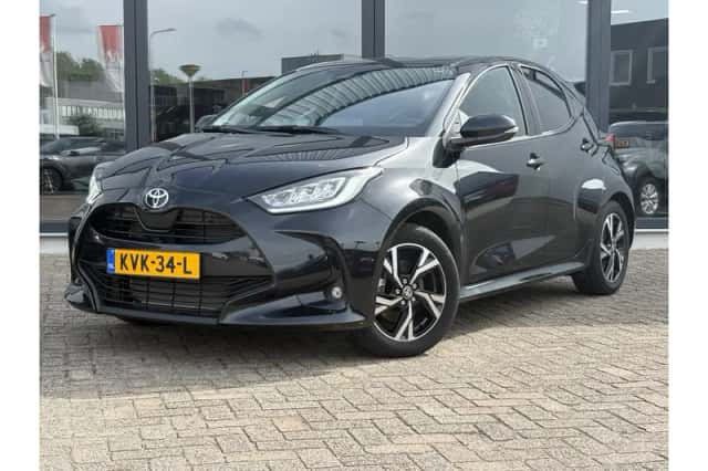 Toyota Yaris (2025) thumbnail 1