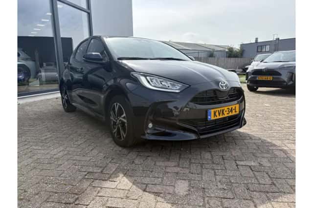 Toyota Yaris (2025) thumbnail 6