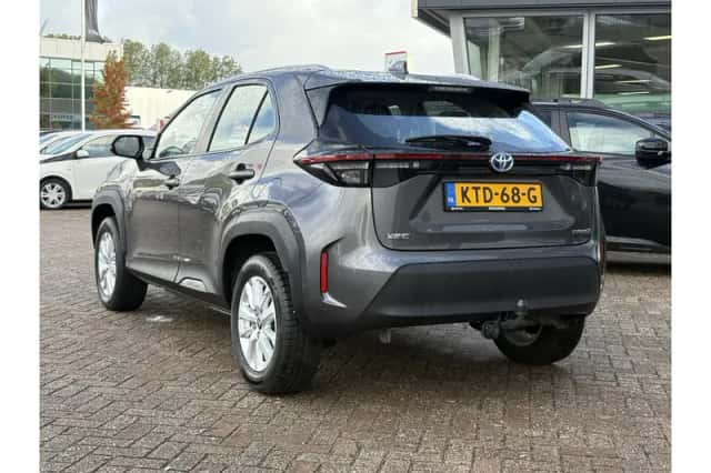 Toyota Yaris Cross (2022) thumbnail 4