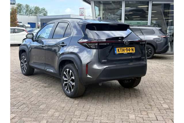 Toyota Yaris Cross (2025) thumbnail 4
