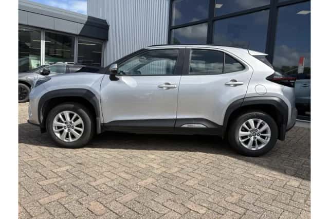 Toyota Yaris Cross (2023) thumbnail 4