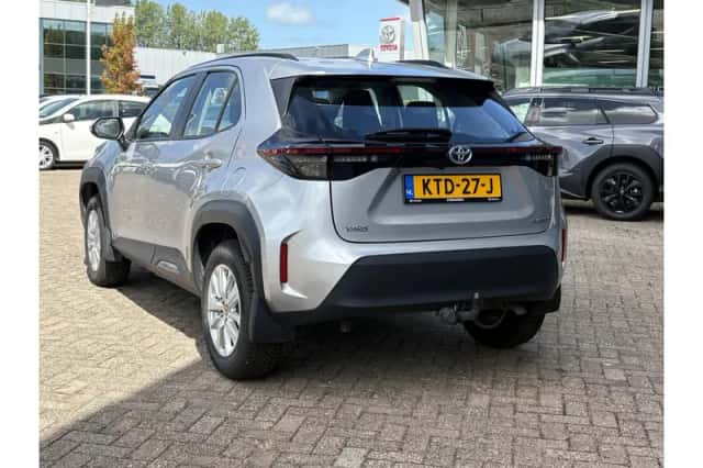 Toyota Yaris Cross (2023) thumbnail 5