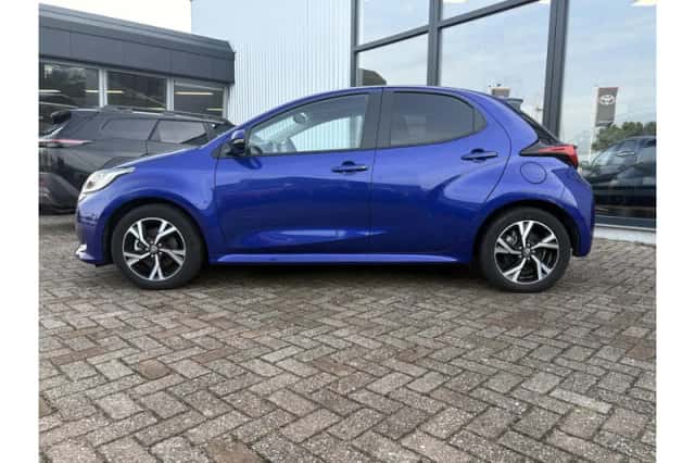 Toyota Yaris (2025) thumbnail 3