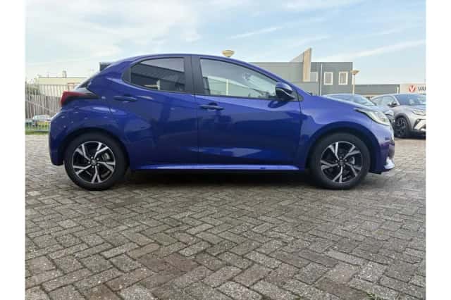 Toyota Yaris (2025) thumbnail 5